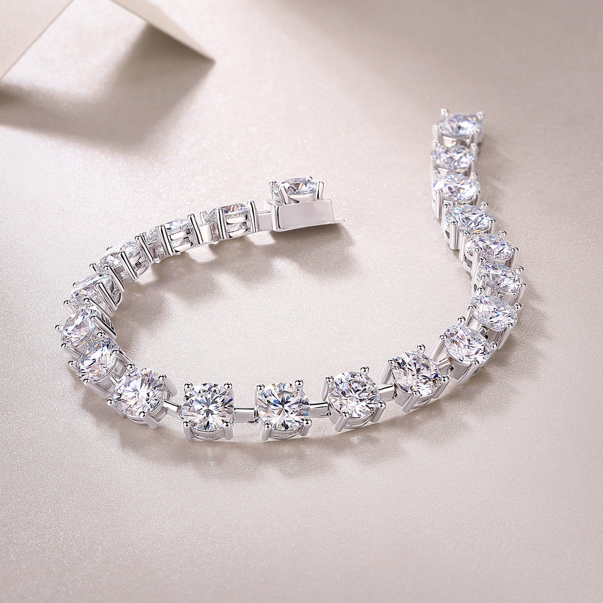 Mossan Diamond Bracelet