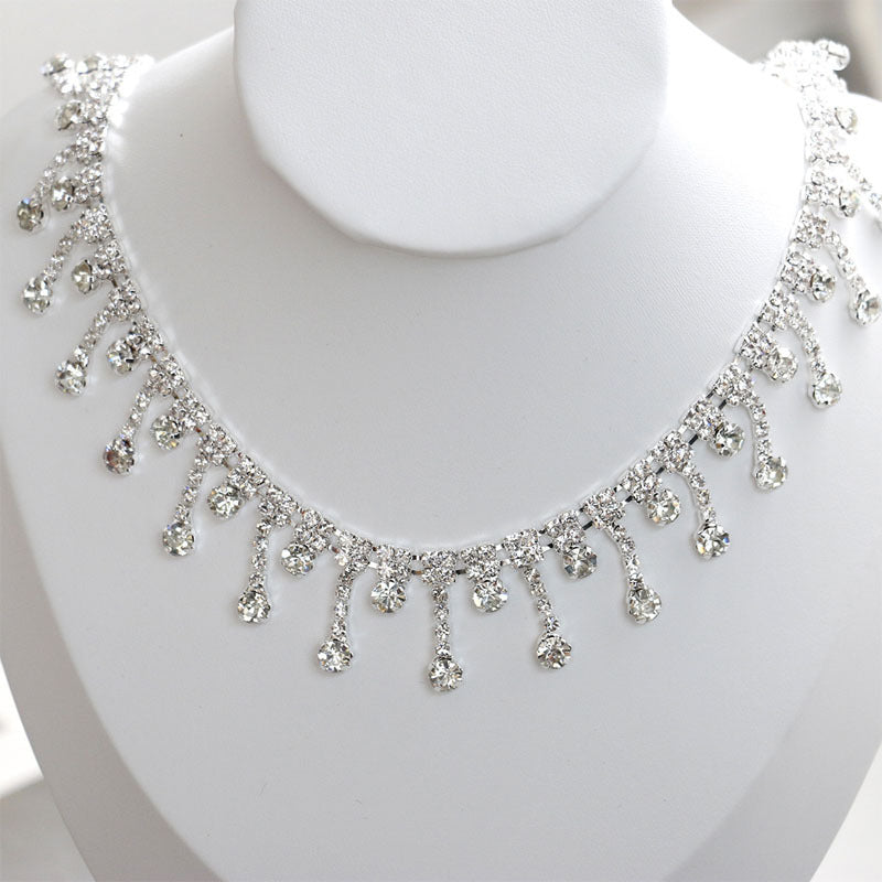 Rhinestone Collarbone Necklace