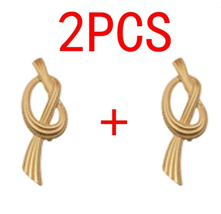 Gold Knot Antique Brooch