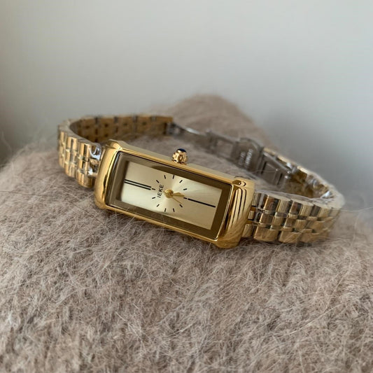 Gold Retro Quartz Watch