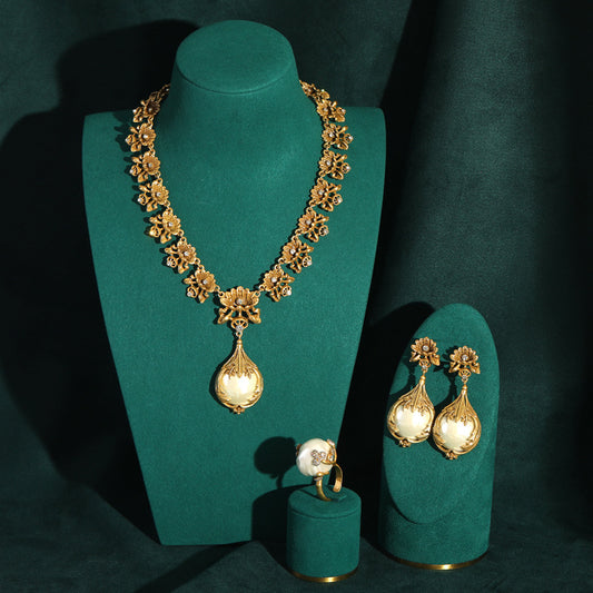 Baroque Pearl Set